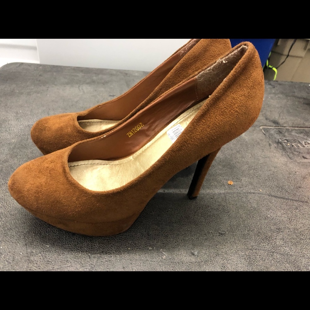 Ollio Brown Faux Suede Heel Platform sandals SZ 7M